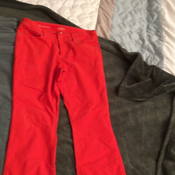 Loft red corduroy 5 pocket jeans - Picture 5 of 5
